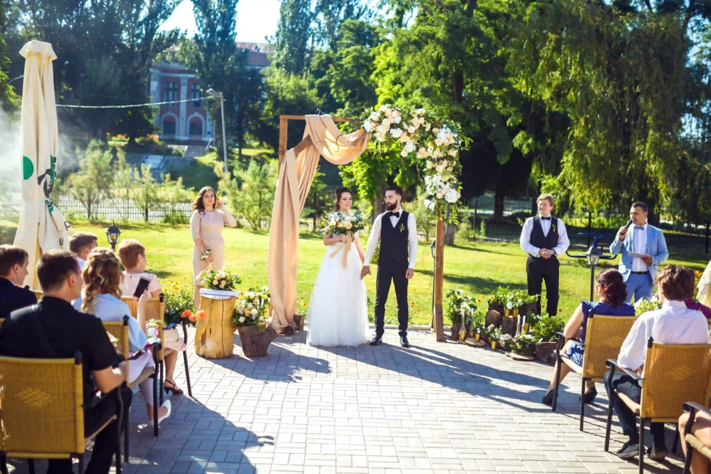 Phoenix Couples Choosing Sedona Destination Wedding Venues