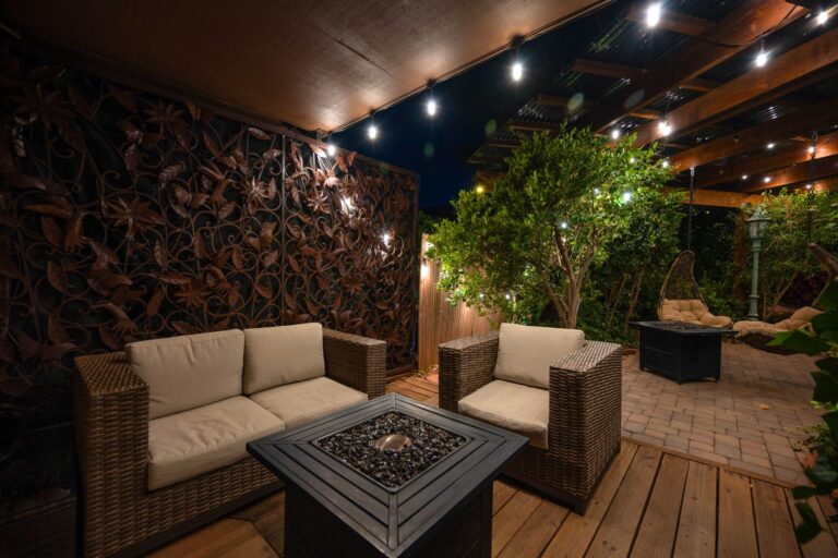 Lantern Light Inn patio
