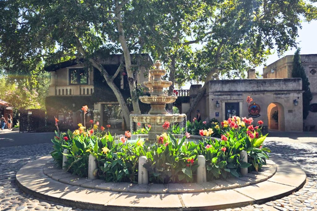 love locks in tlaquepaque